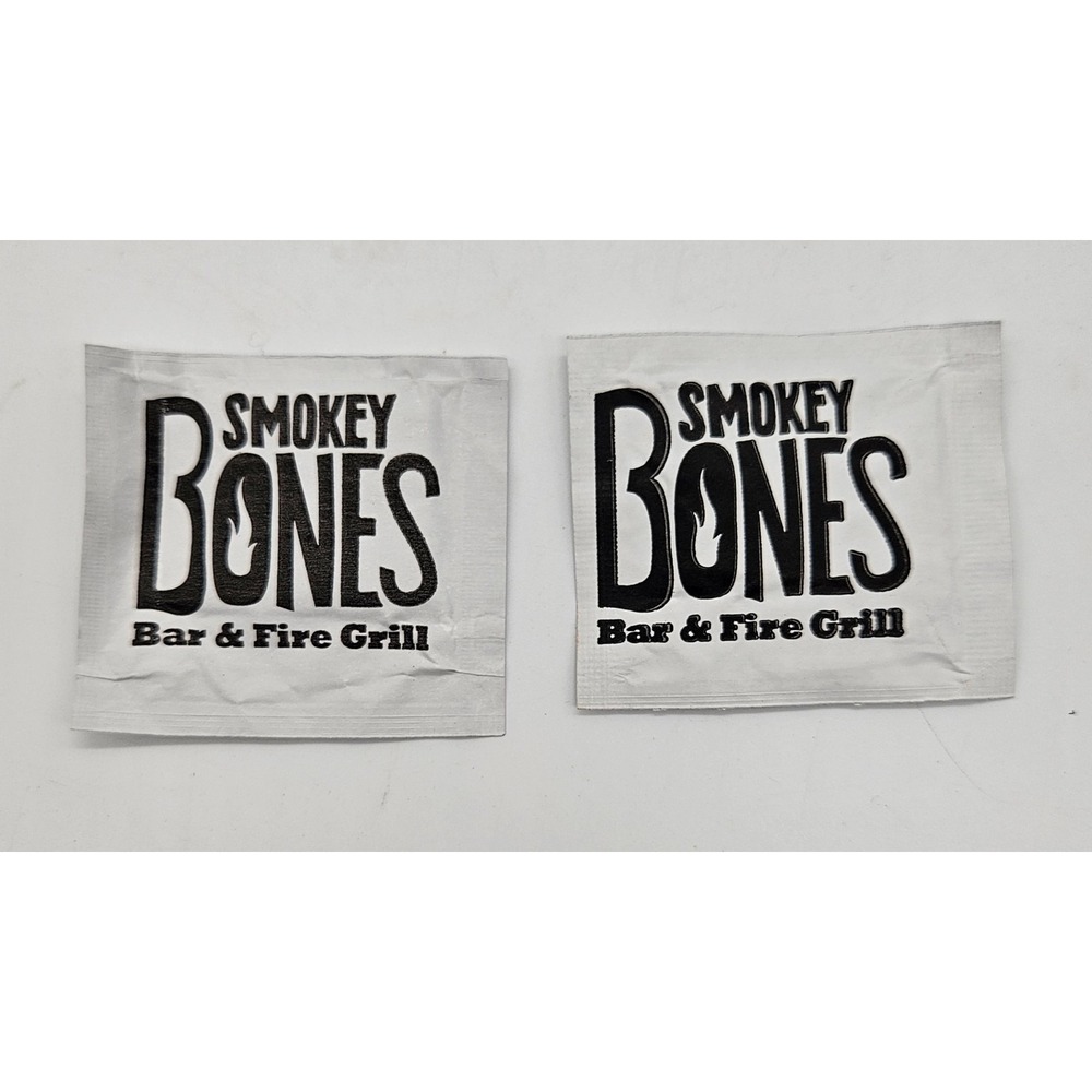 Smokey Bones Bar & Fire Grill Moist Towelette Wet Wipe Packets Set‎ of 2 BBQ